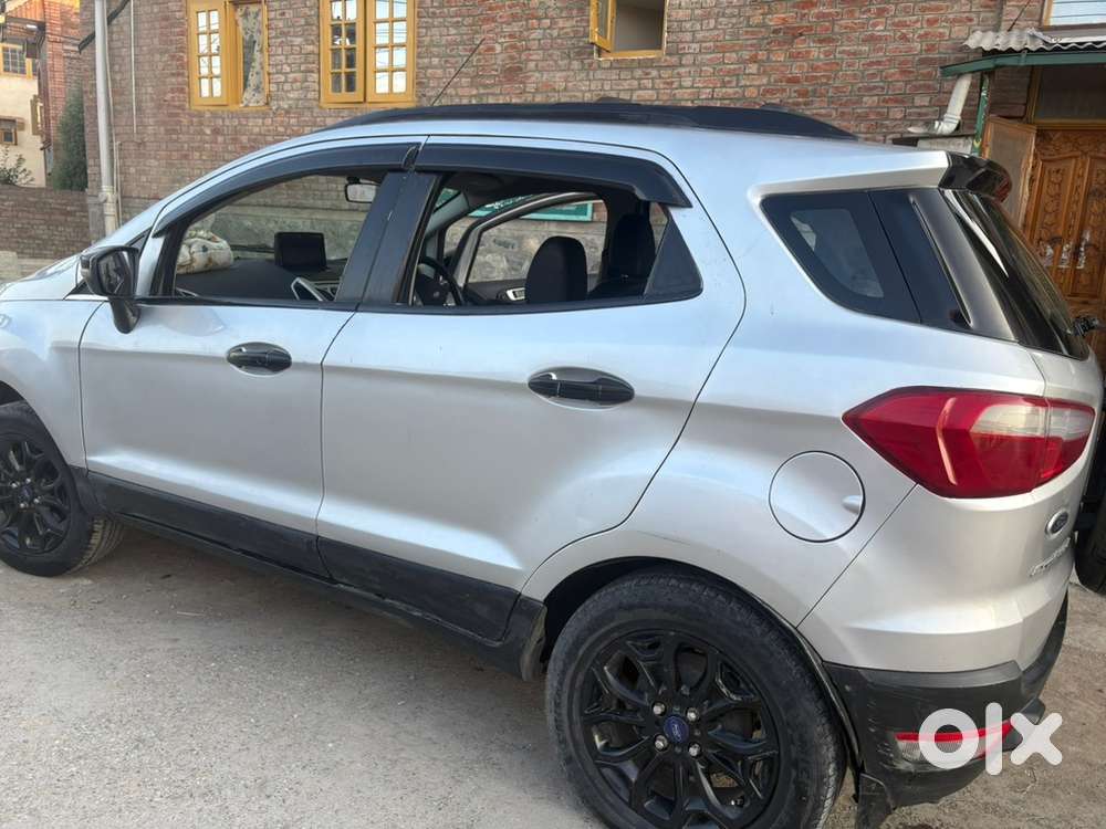 Ford Ecosport 2016 Petrol Automatic, 70000 Km Driven With Push Button