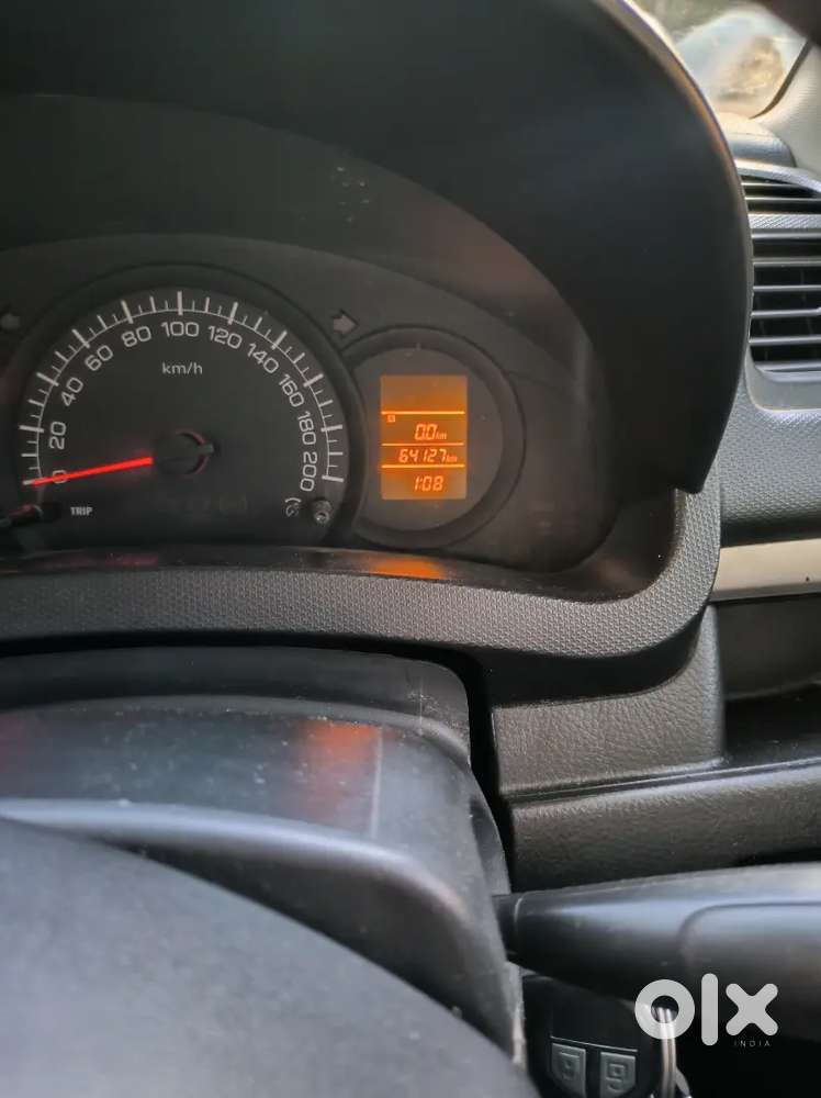Maruti Suzuki Swift 2017 Cng & Hybrids 64127 Km Driven