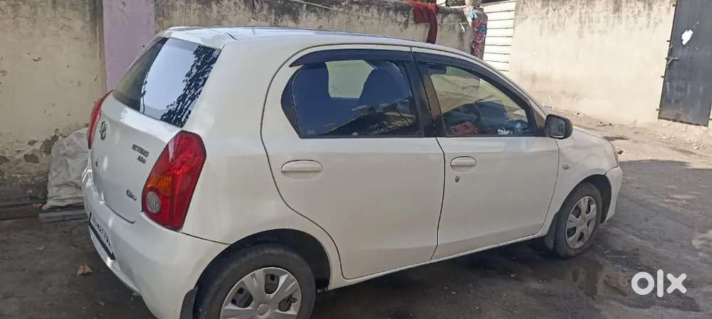 Toyota Etios Liva 2012