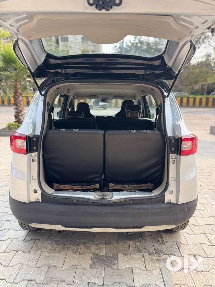 Renault Triber Rxt, 2022, Petrol