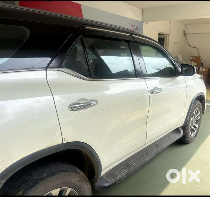 Toyota Fortuner Legender, 2021, Diesel