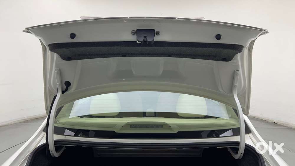Skoda Rapid 1.5 Tdi Style/1.5 At Style, 2020, Petrol
