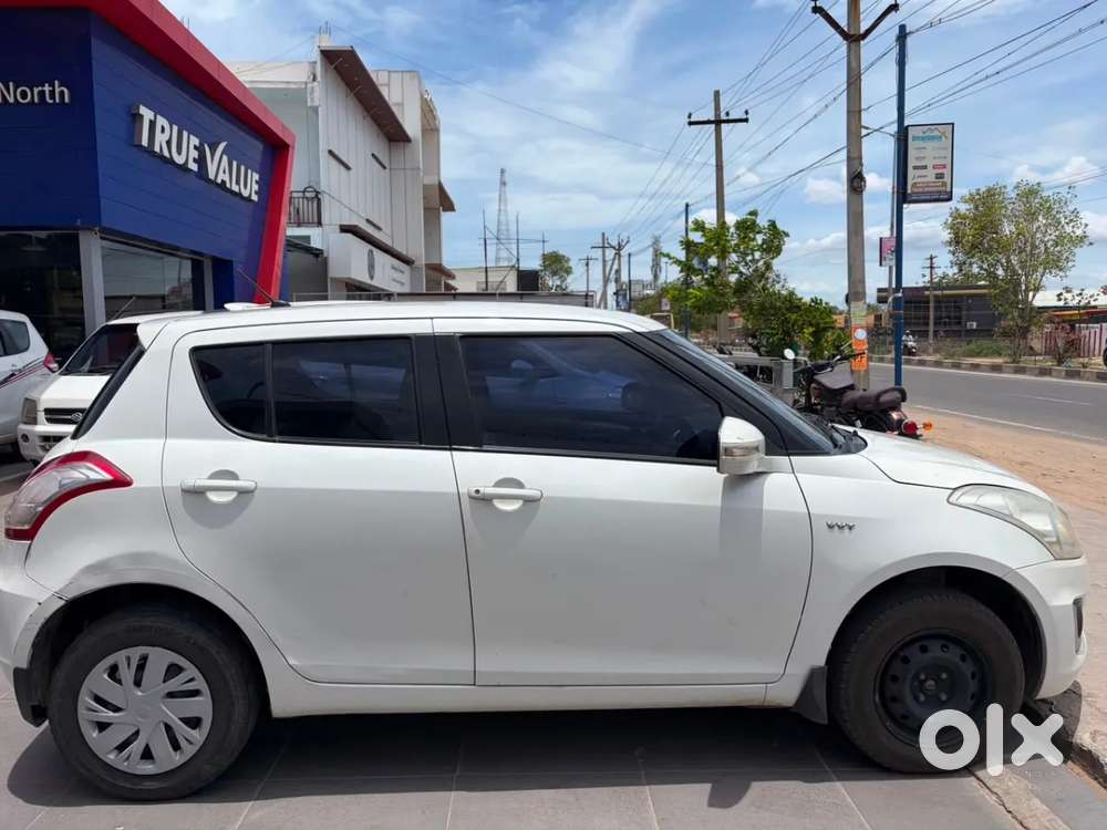Maruti Suzuki Swift Vxi, 2015, Petrol