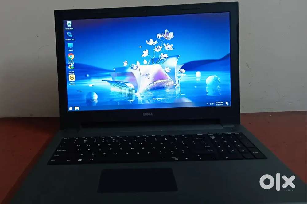 Dell vostro 3546 i3 ,4th generation 1Tb hdd,512 gb ssd,8 gb ram
