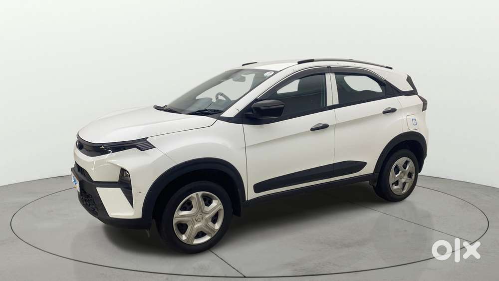 Tata Nexon Smart Plus S 1.2 Revotron Petrol 5 Mt, 2024, Petrol