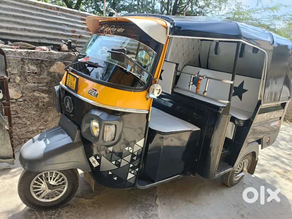 Urgent Requirement Auto Rickshaw Sale