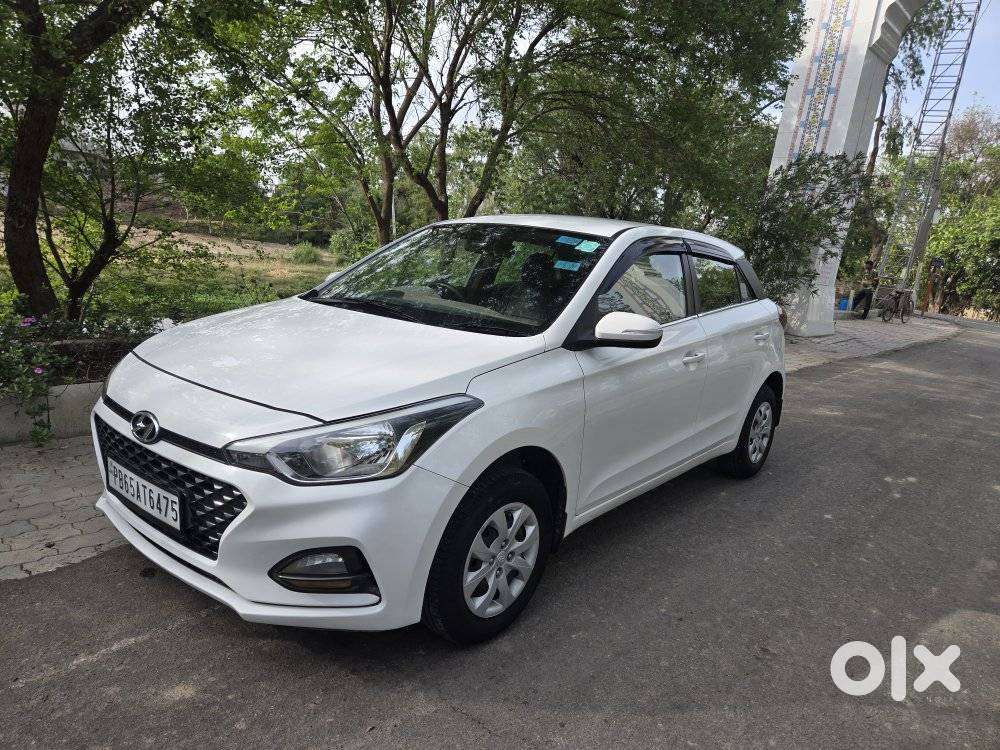 Hyundai Elite I20 Sportz (o) 1.2, 2018, Petrol