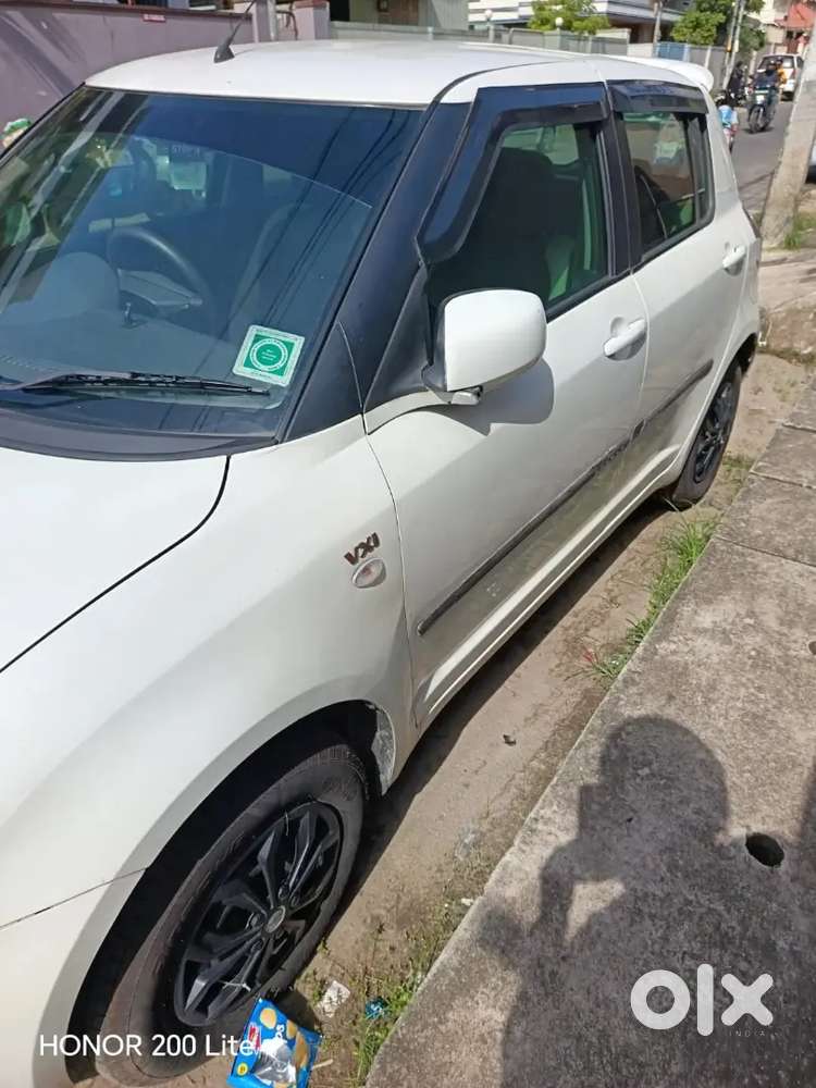 Swift Maruti Suzuki Vxi 2009 Year
