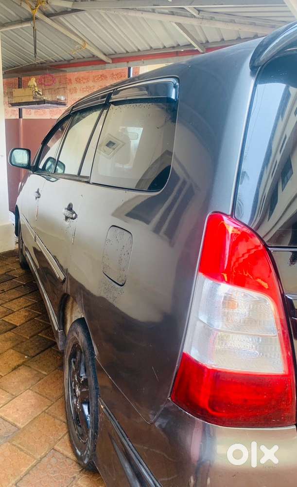 Toyota Innova 2.5 G 7-seater 2012