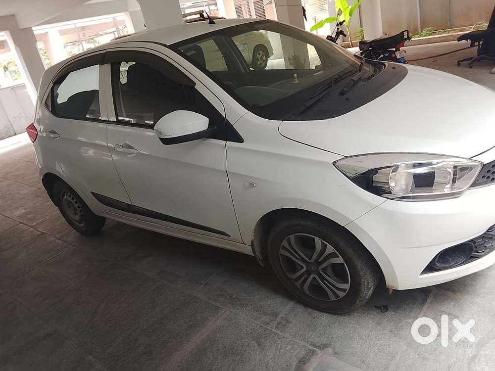 Tata Tiago 1.2 Revotron Xza, 2019, Petrol