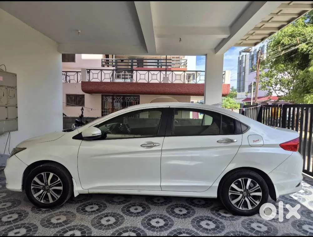 Honda City 2018 Cng & Hybrids Well Maintained. Fancy Registration No