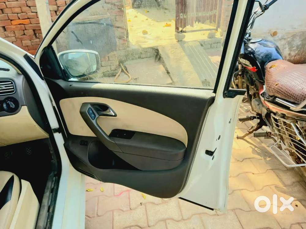 Volkswagen Vento Tdi
Model 2011 Ka Last 
4 Owner
Full Insurance