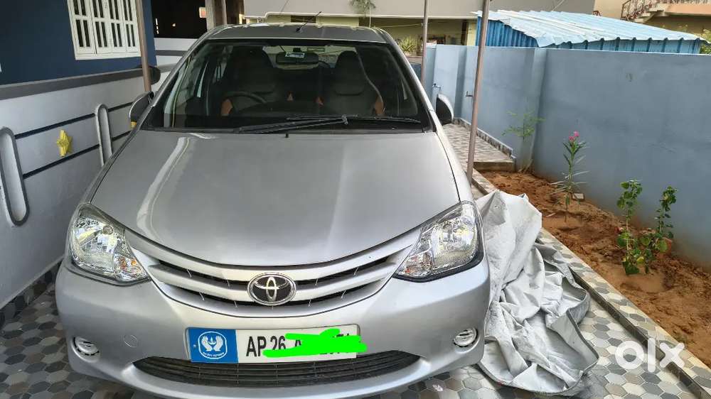 Toyota Etios Liva 2012