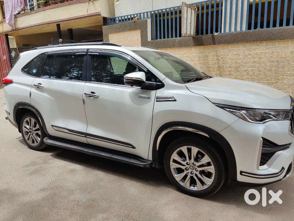 Toyota Innova Hycross Hybrid 2024 Automatic