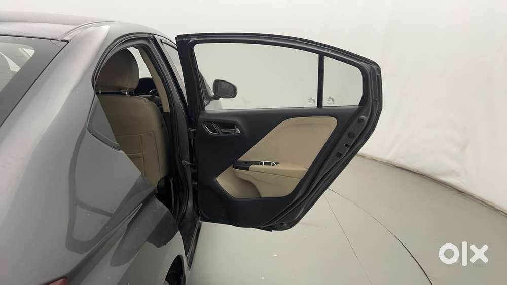 Honda City I-vtec V, 2017, Petrol