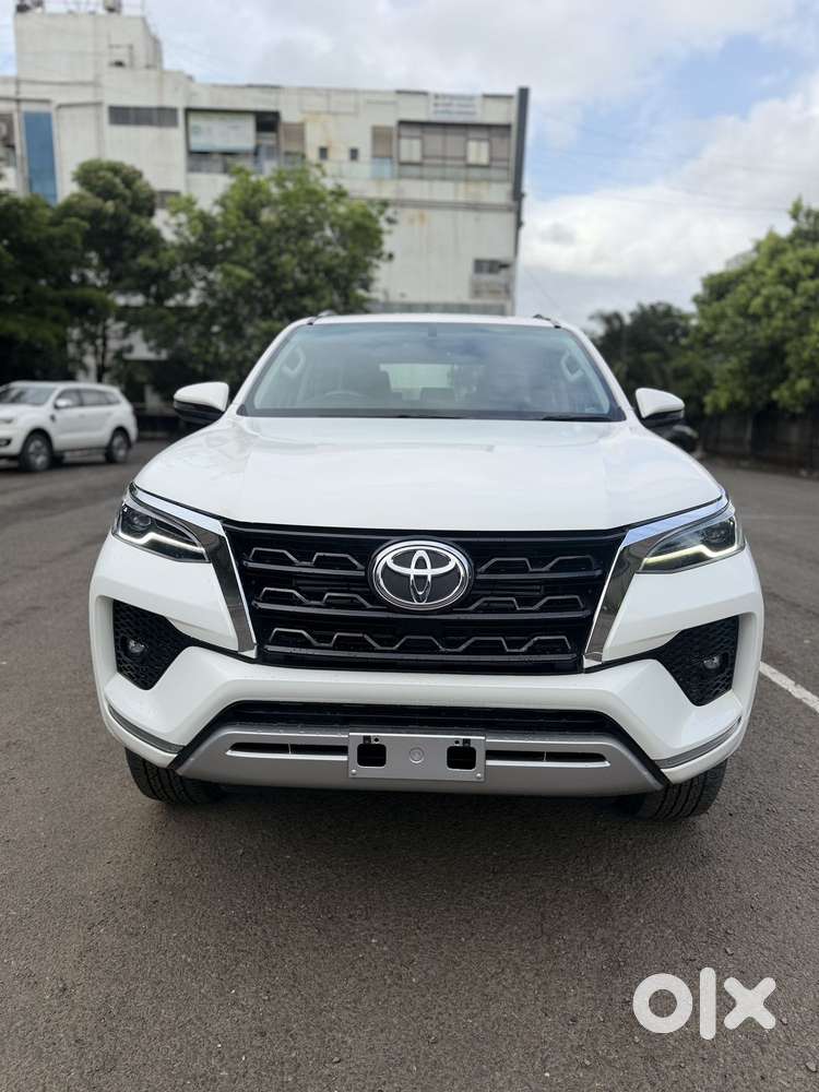Toyota Fortuner 4x2 At 2.8 Diesel, 2022, Diesel