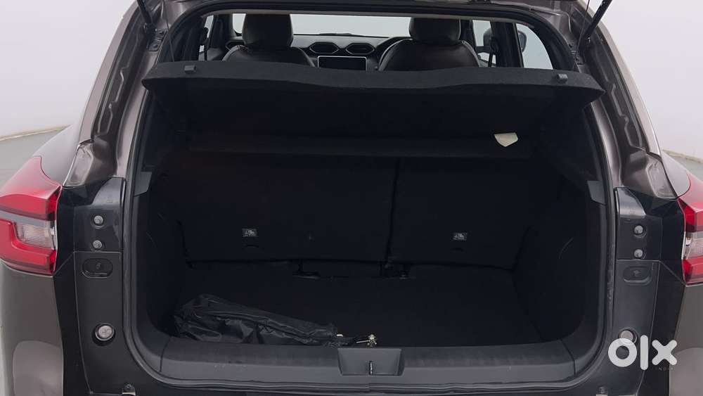 Nissan Magnite 1.0 Xv Premium Turbo Cvt, 2021, Petrol