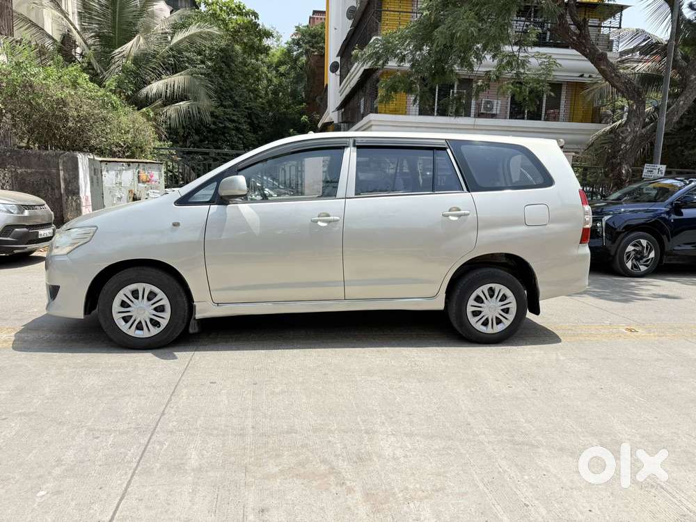 Toyota Innova 2.5 G (diesel) 8 Seater Bs Iv, 2013, Diesel