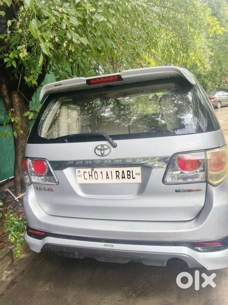 Toyota Fortuner 4x2 Manual, 2013, Diesel