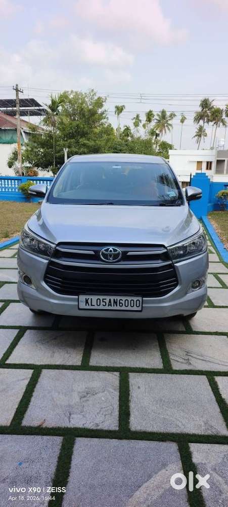 Toyota Innova Crysta 2.8 Gx At 8s, 2016, Diesel