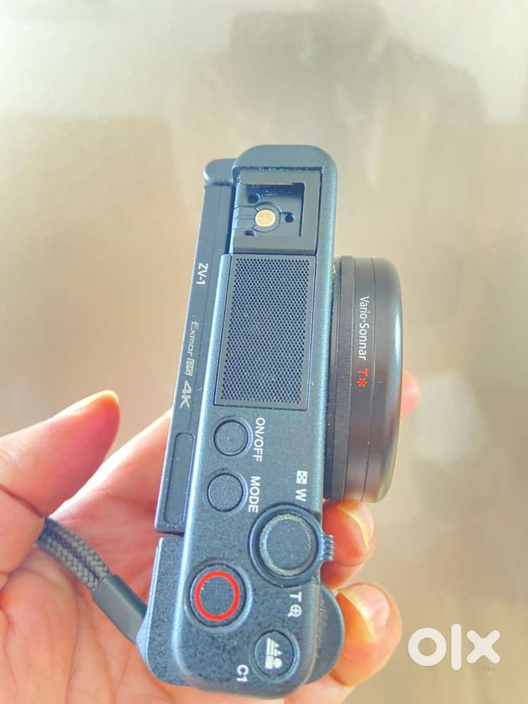 Sony Zv1 Sony Blogger Camera Sony ZV1 24mm Blogging Camera Cameras