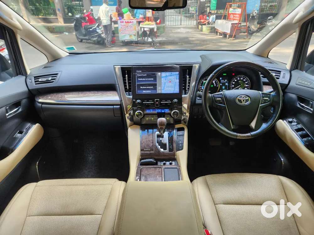 Toyota Vellfire 2.5 Executive Lounge, Petrol, 2020