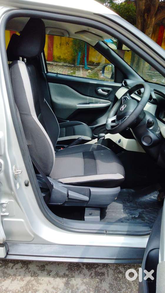 Nissan Magnite 1.0 Xv, 2021, Petrol