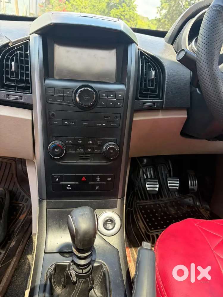 Mahindra Xuv500 2.2 W10 2015 Diesel Car