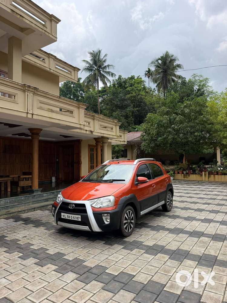 Toyota Etios Cross 1.5l V, 2015, Petrol