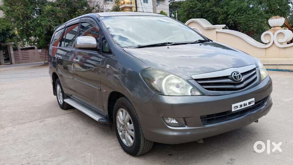 Toyota Innova 2.5 V 7 Str, 2010, Diesel