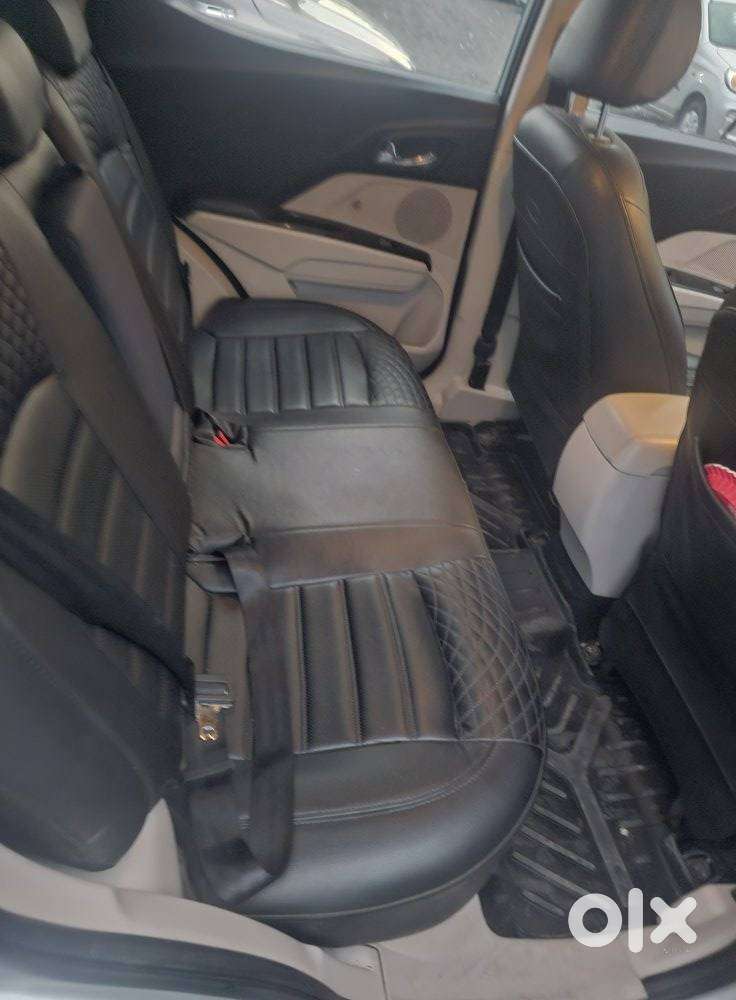 Mahindra Xuv300 W8 Option, 2021, Petrol