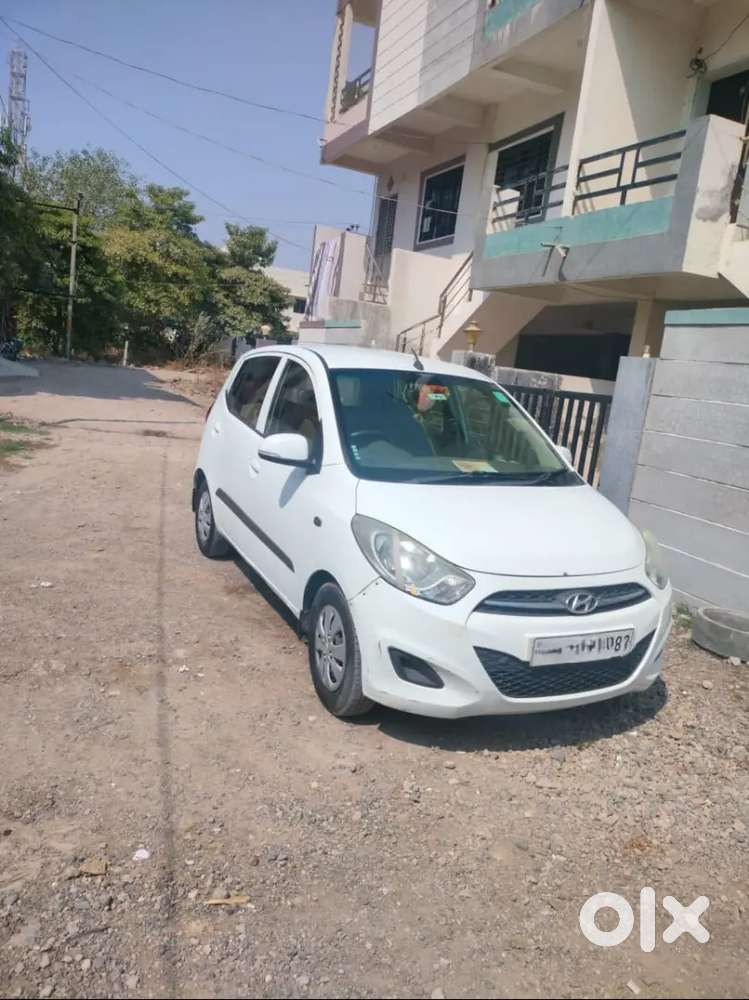Hyundai I10 Sportz Petrol 2013