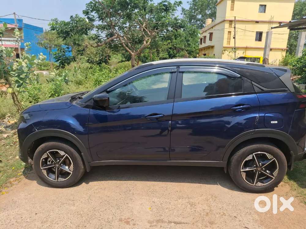 Tata Nexon 2025 Petrol 7900 Km Driven