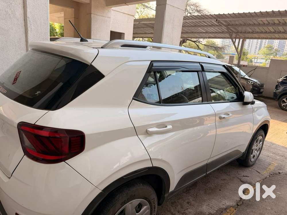 Hyundai Venue 2021 Cng & Hybrids Well Maintained