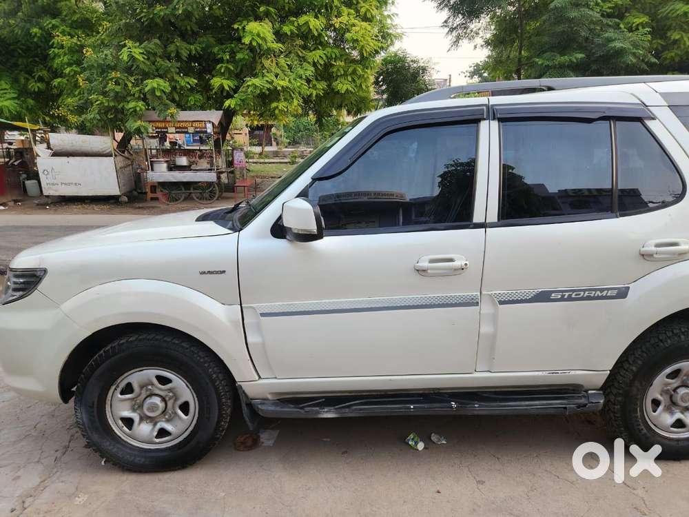 Tata Safari Storme [2015-2019] 2.2 Ex 4x2, 2015, Diesel