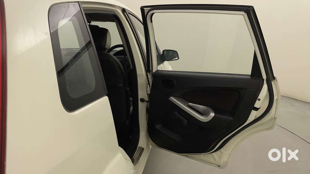 Ford Figo 2010-2012 Petrol Zxi, 2012, Petrol