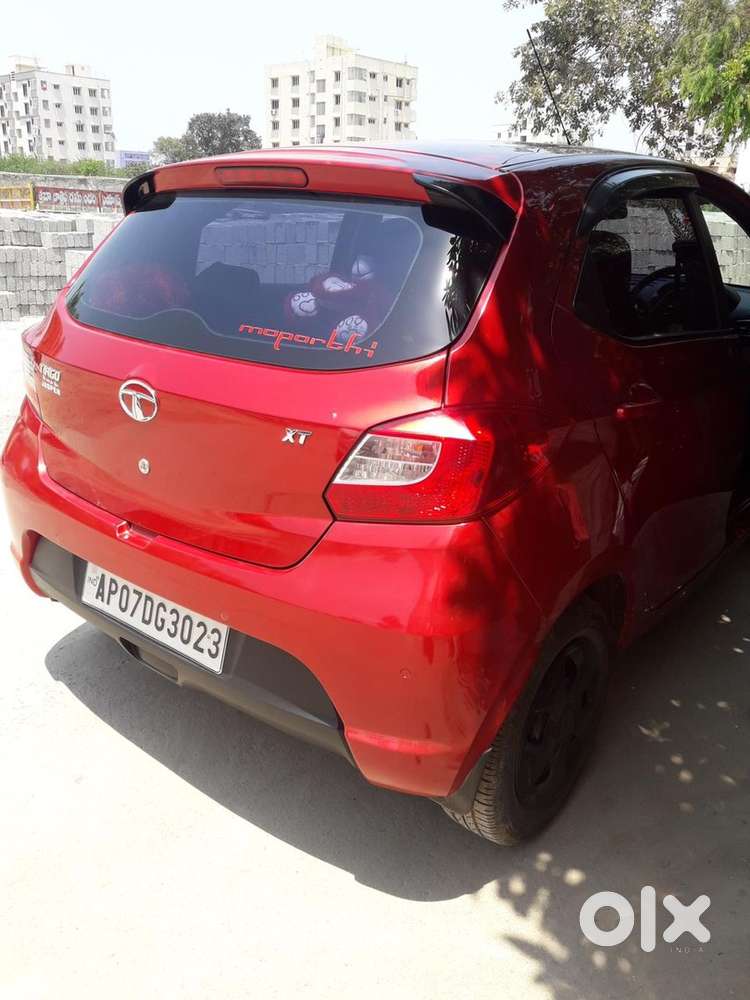 Tata Tiago Petrol 2017