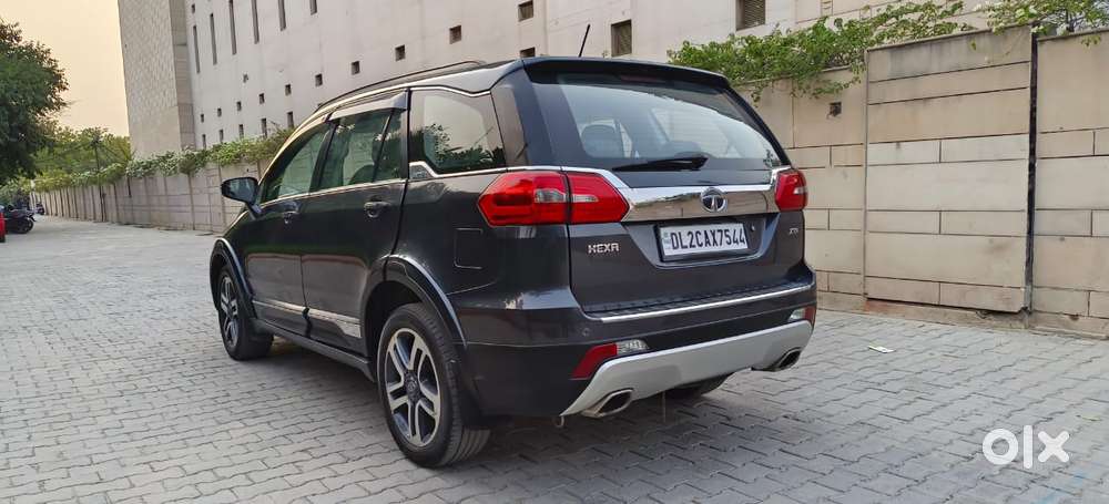 Tata Hexa 2.2 Xta 4x2 6 Str Dual Tone, 2017, Diesel