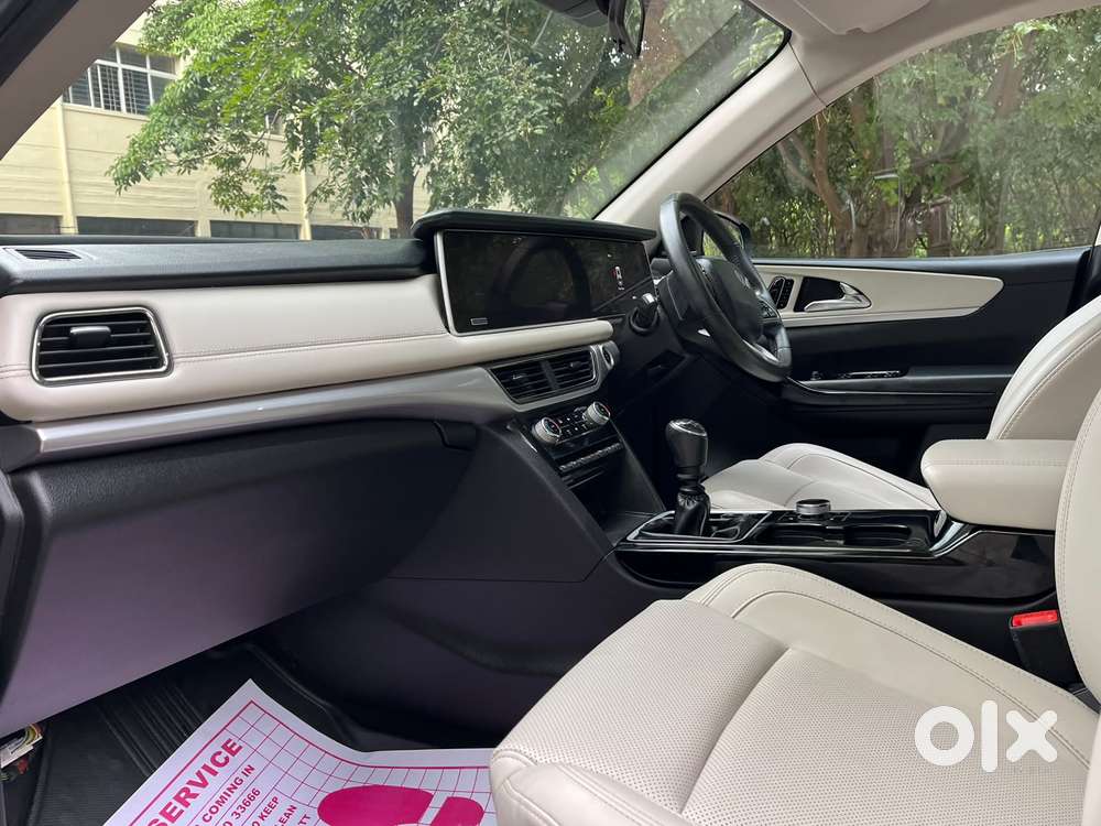 Mahindra Xuv700 2.2 Ax 7 Diesel Mt Luxury Pack Str, 2024, Diesel
