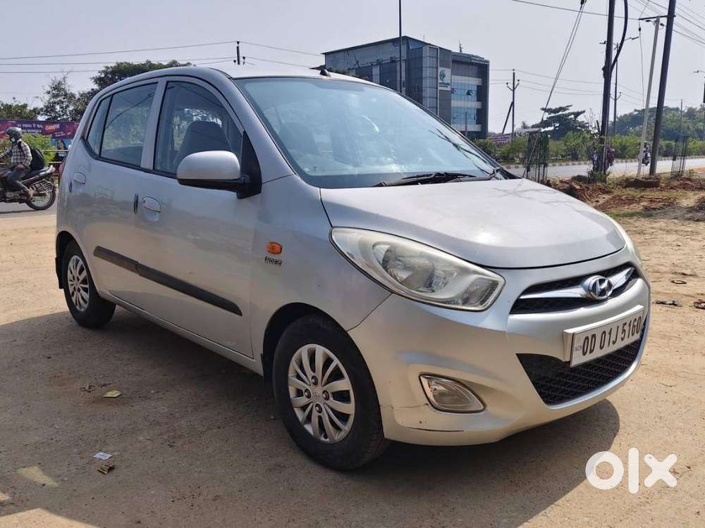 Hyundai I10 Sportz, 2015, Petrol