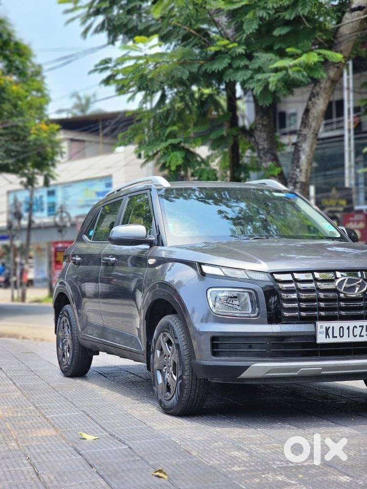 Hyundai Venue 1.2 S (o), 2023, Petrol