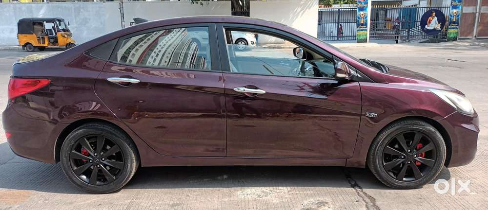 Hyundai Verna Fluidic 1.6 Vtvt Sx, 2011, Petrol