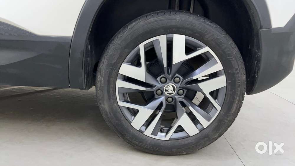 Skoda Kylaq Prestige, 2025, Petrol