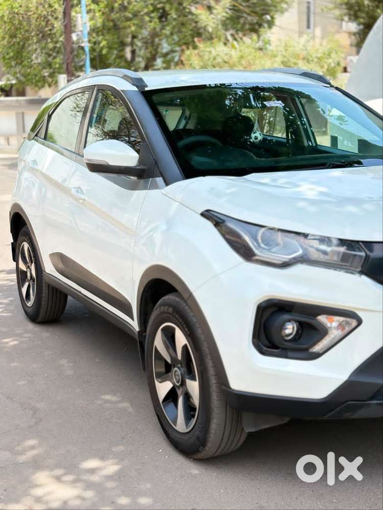 Tata Nexon 1.5 Revotorq Xm (s), 2022, Diesel