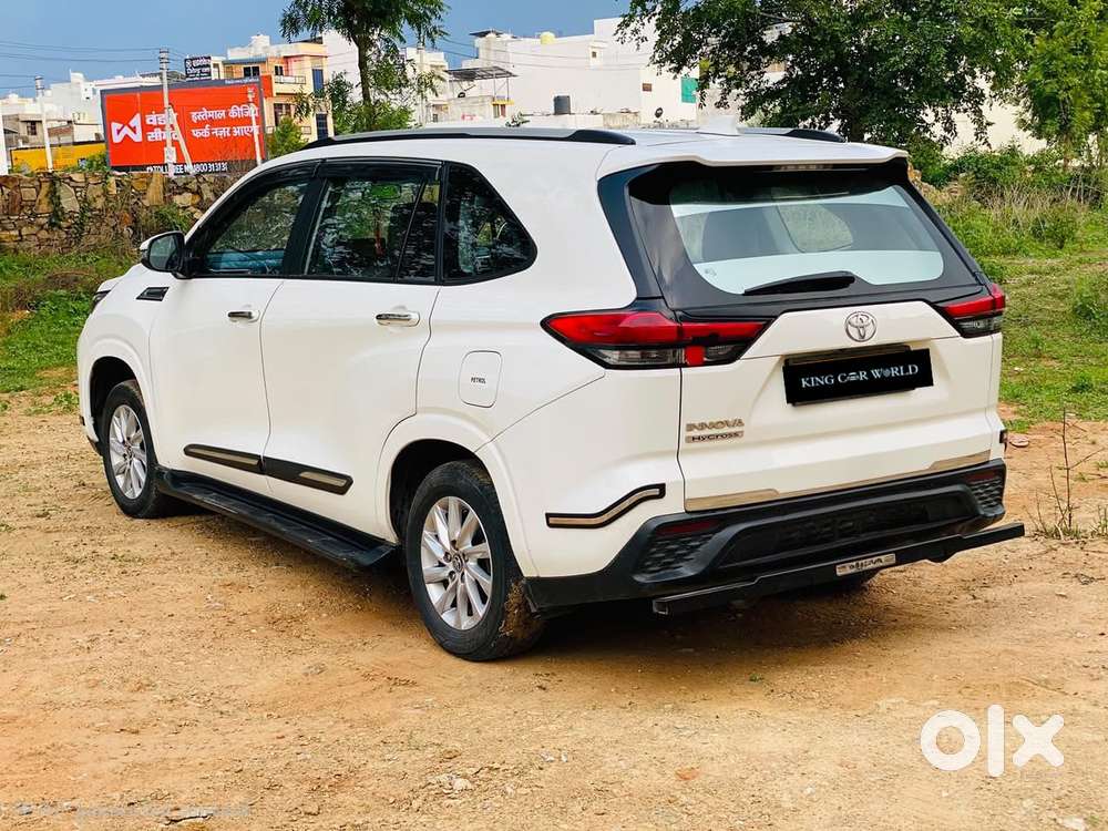 Toyota Innova Hycross 2.0 Gx 8 Str, 2024, Petrol