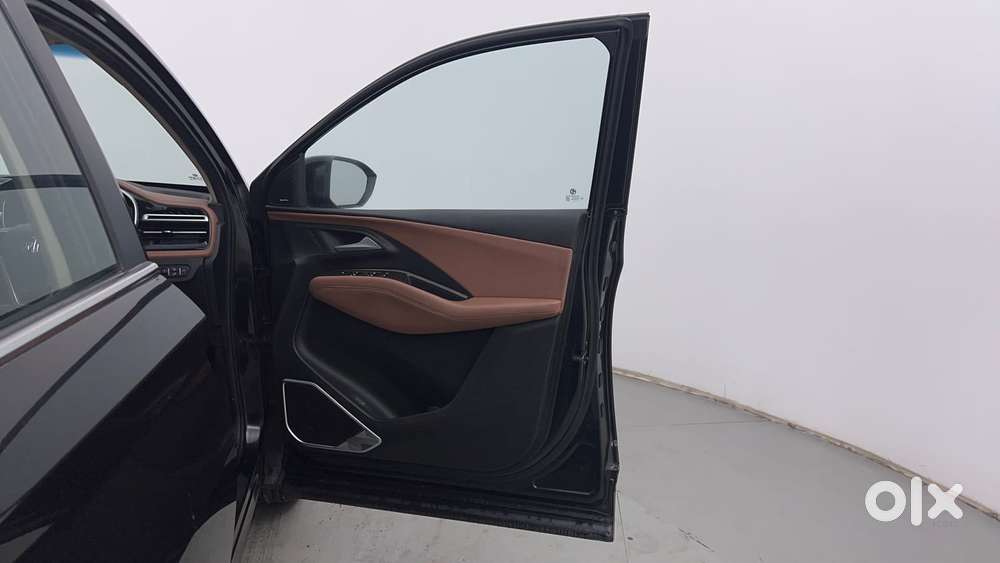 Mg Hector Plus Savvy Pro 1.5 Turbo Petrol Cvt 7 Str, 2023, Petrol
