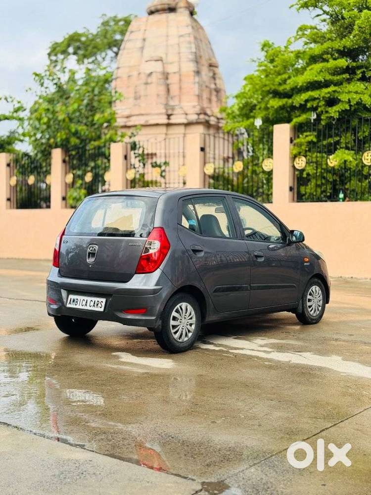 Hyundai I10 Sportz, 2016, Petrol