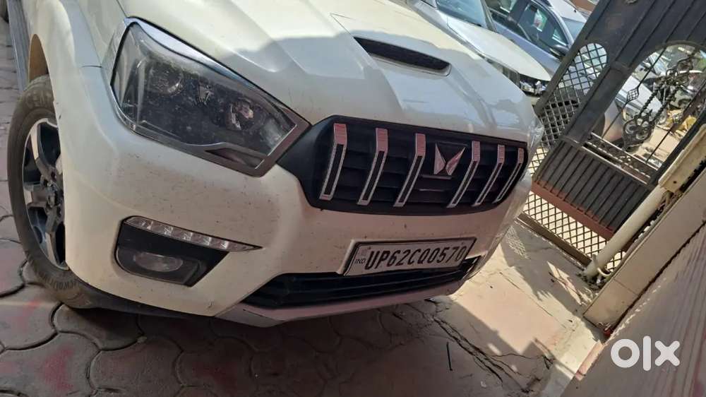 Mahindra Scorpio Class S11