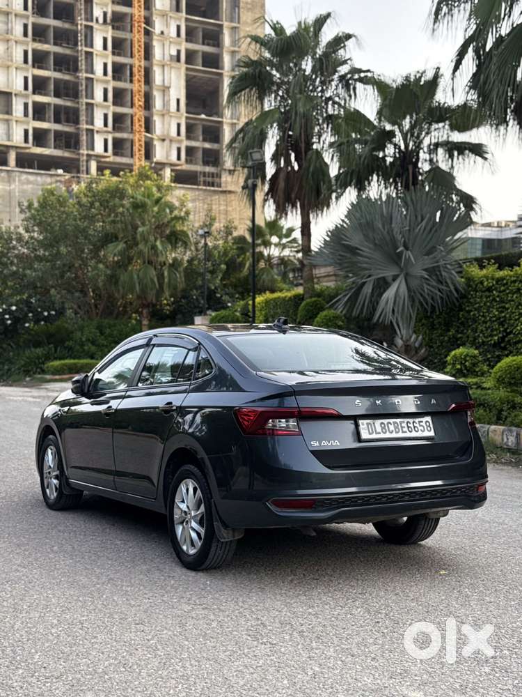 Skoda Slavia 1.0 Ambition Tsi At, 2023, Petrol