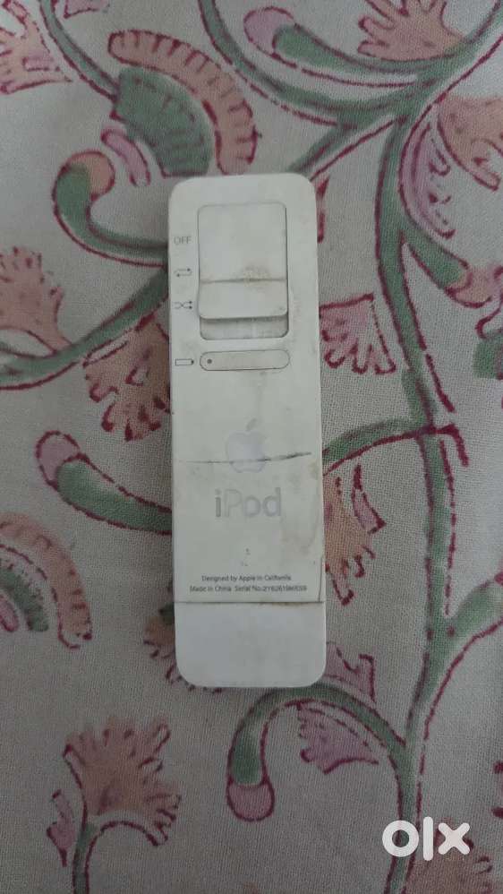Apple iPod Shuffle 1st Generation 512MB – Working Condition
